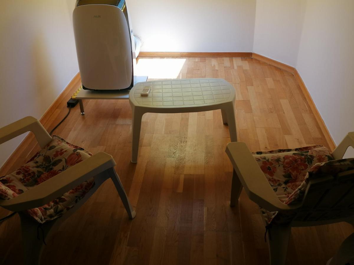 Apartments Iris Apartman *