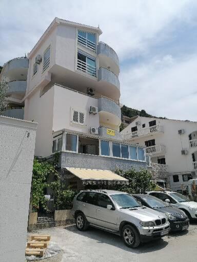 Apartment Apartments Iris Budva